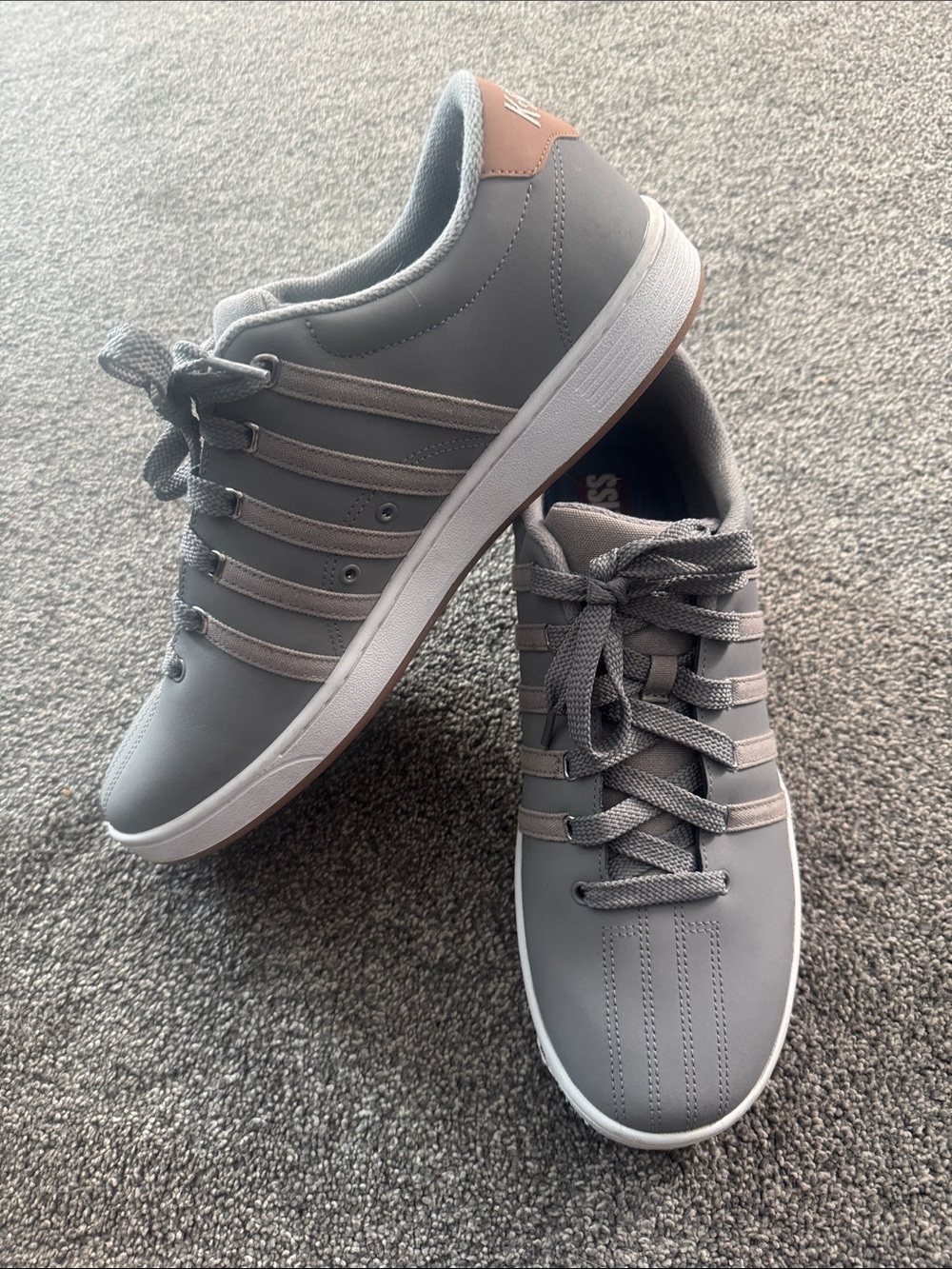 K-Swiss Men's Low-Top Sneakers in Gray